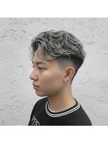 ウィスカーズ(Whiskers)&nbsp;ハイトーン×フェード