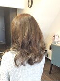 ベージュ系カラー