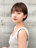 メイクス 表参道(MAKE'S omotesando)&nbsp;オレンジカラー 耳かけ ショートボブ・前髪