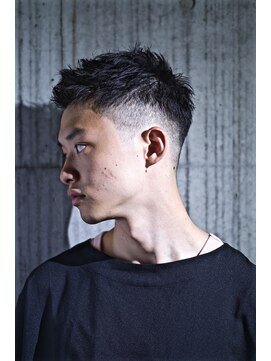 モイ(moy) フェードカット バーバースタイル スキンフェード〔浅草/上野〕