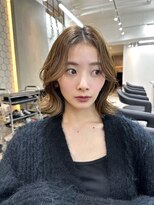ヴィオットバイサロン(Viot by Salon)&nbsp;前髪なし韓国美髪エアリーロングピンクブラウン切りっぱなしボブ