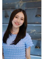 アンアタッシュ(UNE ATTACHE)&nbsp;Lunar radiance 　月明かりのようにアッシュ系でトーンダウン