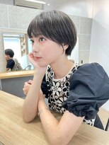 エニ 自由が丘(ENi)&nbsp;黒髪/グレーベージュ/レイヤーロング/前髪パーマ[自由が丘駅]