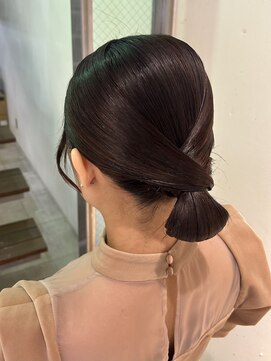 シェリ(Cheri) タイトシニヨンアレンジ