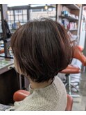 ピンクベージュ