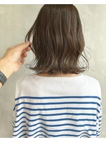 キチ(kichi.)&nbsp;[kichi.] くすみカラー×カーキベージュ