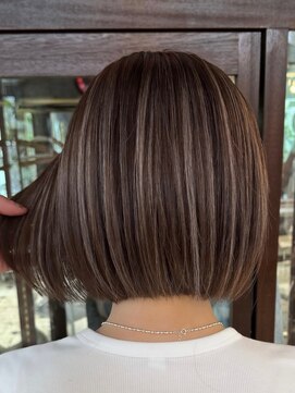 スリー(three) ハイライトカラー