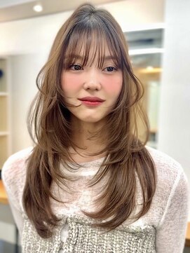 アビー(ABBEY3) レイヤーカットミディアムレイヤー顔周りレイヤーハッシュカット