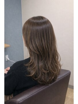 ウム(umu) ミディアムレイヤー×cota