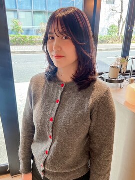 ベルン(bern) @bern_riwa ミディアム ミディアムレイヤー お顔周りレイヤー