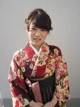 美容室イーナ(e na) 祝☆上品アップとお着付け☆