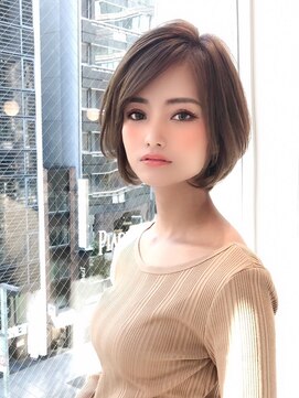 ビューティーコネクション ギンザ ヘアーサロン(Beauty Connection Ginza Hair salon) 《山崎美穂》銀座　丸み　ネイビーカラー　センシュアルショート