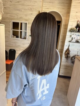 モアナ(Moana) デザインカラーカット