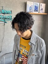 ムード カナザワ(mood kanazawa)&nbsp;波巻きパーマ/波巻きスパイラル/センターパート