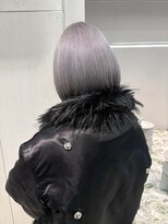 ジェム(GEM)&nbsp;【暖音】シルバーグレーのミニボブで可愛いスタイル