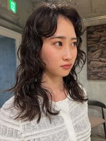 ナヌーク ダイカンヤマ(nanuk daikanyama)&nbsp;ミディアムパーマウルフレイヤーウルフパーマボブパーマドライ