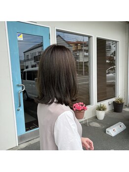 フィール 磐田 本店(feel)の写真/女性スタイリスト×ほぼマンツーマンサロン。丁寧なカウンセリングと技術で”新しい自分”を。