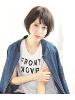 リタ(Lita)&nbsp;前下がりショートボブ グレージュ 耳掛けショート