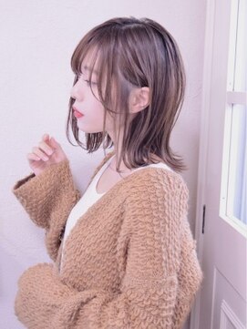 ナツヤ(NATSUYA) フェザーミディボブ