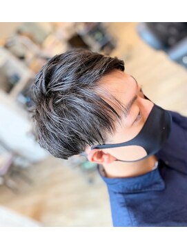 ヘアステージアミカル アップバングショートマッシュ