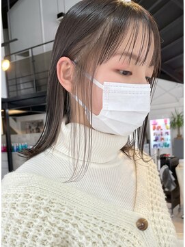 ロナ 岡崎竜美丘店(RONA) インナーカラーミディアムボブ
