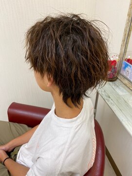 クロス(CROSS) ウルフカット&ツイストパーマ