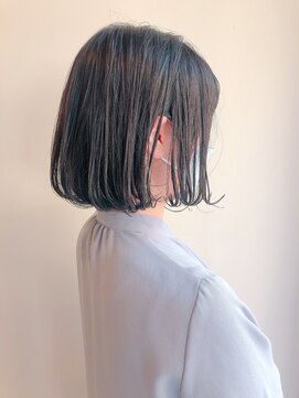 デイリリーバイアメリア 川西店(daylily by Ameria) ストレートボブ→白井 涼貴