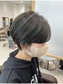 アッシュグレー×横顔美人ショート
