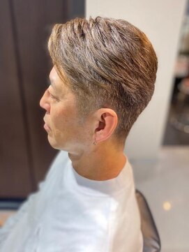 バーバーバー 四谷(BARBER-BAR) 大人のツーブロックスタイル