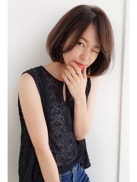 ガーデン オオタカノモリ(garden otakanomori) 簡単スタイリングふんわりひし形シルエットの前髪なし大人ボブ