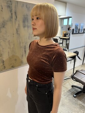 ブルック(BROOK.) 切りっぱなし丸みボブ