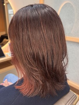 イゾラ(isola) 【isola】イヤリングカラー/ピンク系/ブリーチ1回/ミディアム