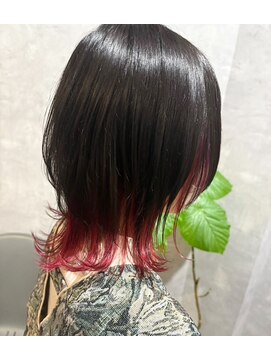 ルーツ(Roots) ウルフ/くびれカット/インナーカラー/デザインカラー