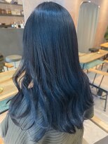 ヘイリー(HAILEY)&nbsp;ネイビーブルー/ブリーチ/ロングスタイル