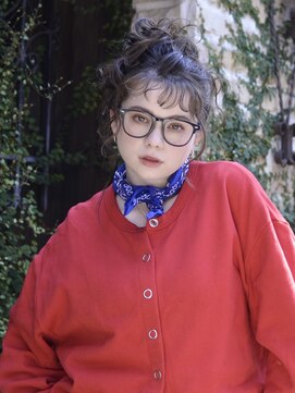 コイ(coii) ダークグレージュ透明感カラー/くせ毛風パーマ