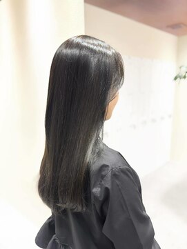 リオーエン 渋谷 原宿 明治神宮前(RiOen.) 【渋谷】ブリーチなしカラー 学生◎オリーブグレージュ