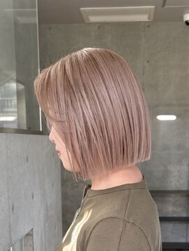 ヲタク(wotaku.) ピンクベージュコーラルピンクダブルカラーケアブリーチミニボブ