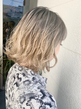 ノルン バイ シェリッシュ(Norn by sheriche) ホワイトバレイヤージュ