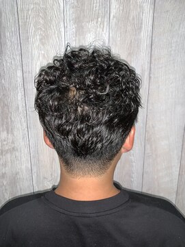 えほん美容室 男前なツーブロックパーマ♪