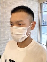 シイカ(sika.)&nbsp;カジュアルにスポーティーにメンズフェードベリーショート