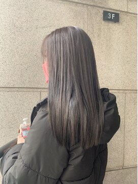 ミラレスカ 栄(MIRA RESCA) 透明感グレージュカラー