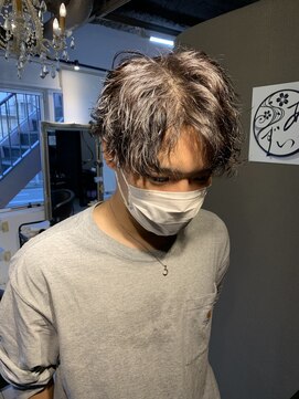 アイズ 海老名(AIZU) ツイストスパイラルパーマツイストパーマショートスタイルメンズ