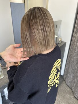 エンヴィー(ENVY) シャドウルーツ　ベージュブラウン