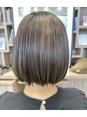 切りっぱなしボブ/ハイライト/ベージュ