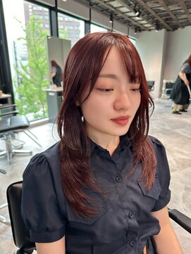 リアン バイ キートス(Lien by kiitos) レイヤーカット/暖色カラー/ミディアムウルフ