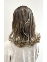 ダイアモンズ(DIAMONDS)&nbsp;透明感あふれるハイライト×ローライトカラー