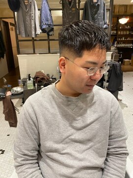 ルドローブラントオオサカ(LUDLOW BLUNT Osaka) 【LUDLOW　BLUNT】フェードカット　バーバーヘア　クロップヘア