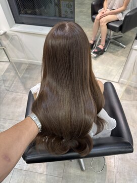 ルル(Lulu) 梅田/ブラウン/ベージュ/レイヤー/前髪カット/縮毛矯正/髪質改善