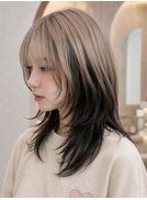 8.ウルフミディアムアンブレラカラーミルクティーブリーチ顔周り