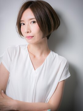 カバーヘア ブリス 戸田公園西口店(COVER HAIR bliss) *bliss戸田公園*センターパートで小顔♪丸みショートx